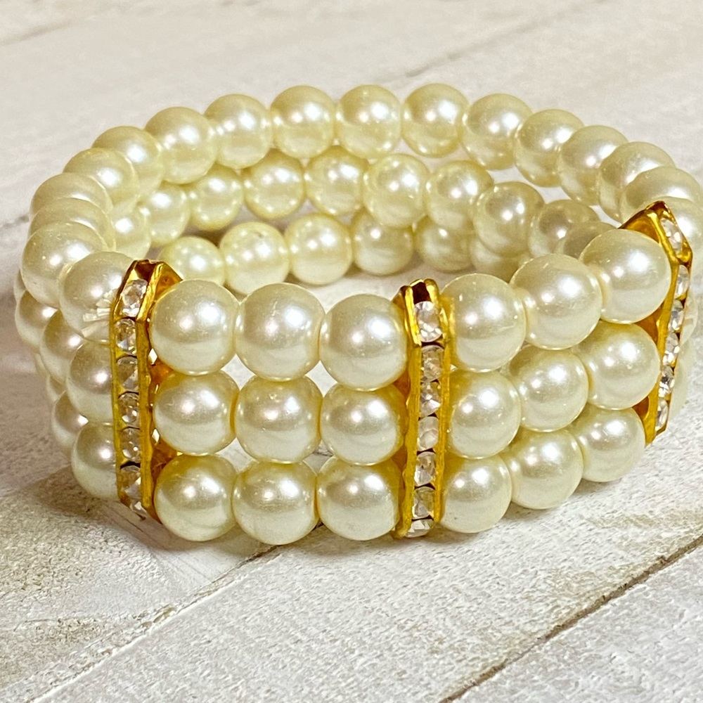 Cream Faux Pearl 3 Strand Stretchy Bracelet